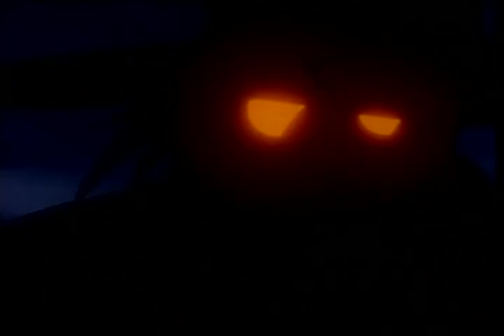 [Tsukyio Editing Resources] Hellsing (Episode 8) Raw Clips (226) (tsukyio.com).mp4